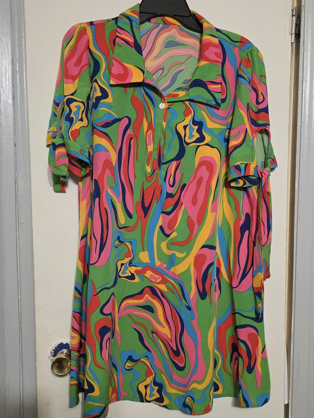 Vibrant Multicolor Swirl Short-Sleeve Women's Top